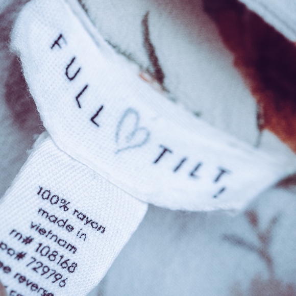 FULL TILT Sleeveless Floral Crop Top Peplum (A5) - Picture 3 of 6